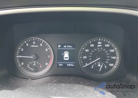 2020 Hyundai Tucson Value z USA, uszkodzony, nr VIN KM8J33A43LU097797